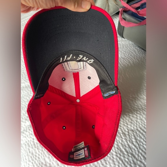 Pair of Ohio State and UNC Chapel Hill Top of the World One Fit caps - Picture 10 of 15